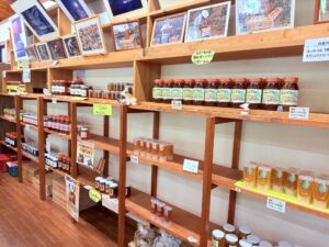 山のはちみつ店内